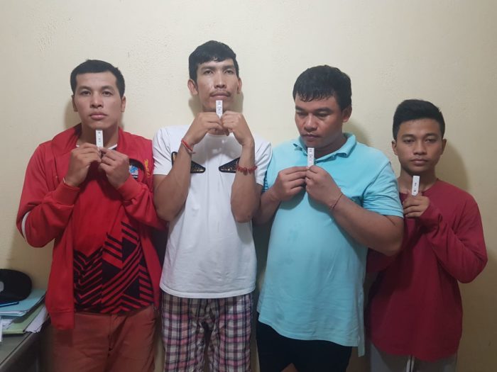 ជនសង្ស័យបួននាក់ត្រូវបានសមត្ថកិច្ចខណ្ឌសែនសុខឃាត់ខ្លួនពាក់ព័ន្ធករណីគ្រឿងញៀន!