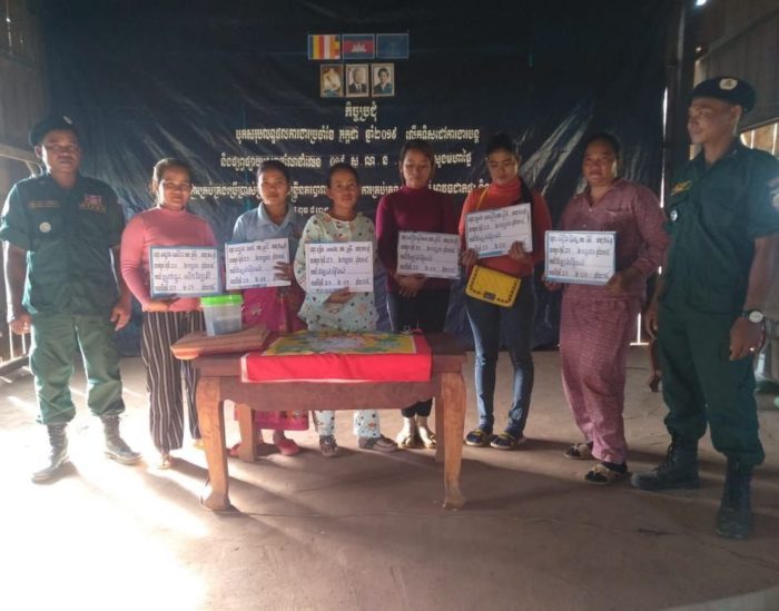 សមត្ថកិច្ចឃាត់ខ្លួនក្រុមស្ត្រី អ្នកលេងល្បែងស៊ីសងចំនួន៦នាក់ !