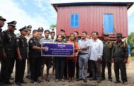 អតីត​យុទ្ធជន​ ​រស់​ សារ៉េត បាន​ទទួល​ ខ្នងផ្ទះលើក​ទី​១២៤​ អំណោយ​ដ៏​ ថ្លៃថ្លា​របស់​សម្ដេច​តេជោ​ហ៊ុន​ សែន​ ប្រធាន​សមាគម​អតីត​យុទ្ធ​ជន​កម្ពុជា!