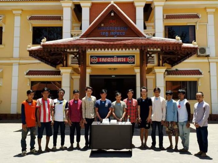 សមត្ថកិច្ចបង្ក្រាបបានមុខសញ្ញាជនសង្ស័យ ជួញដូរគ្រឿងញៀនជាបន្តបន្ទាប់ចំនួន ១៣នាក់និងថ្នាំញៀនមួយចំនួនធំ!
