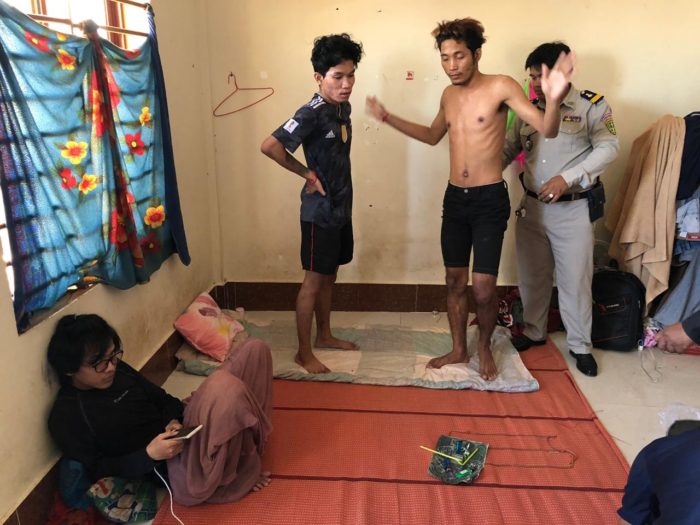 កម្លាំងអធិការដ្ឋាននគរបាលខណ្ឌសែនសុខបានចុះត្រួតពិនិត្យតាមផ្ទះជួលស្វែងរកមុខសញ្ញាផ្សេងៗ