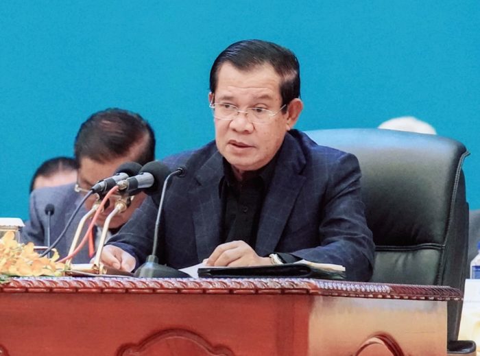 សម្តេចតេជោ ហ៊ុន សែន ៖ កម្លាំងប្រដាប់អាវុធ ហាមដាច់ខាតមានងារជា «ឧកញ៉ា»