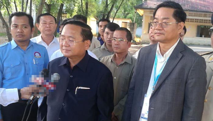 ​ឯ​ក​ឧ​ត្ត​ម​ ​សុ​ខ​ ​លូ​ ​អ​ភិ​បា​លខេត្ត​កំពង់ធំ ​អញើញកាត់វិញ្ញាសារប្រឡងបាក់ឌុបឆ្នាំ២០១៩!