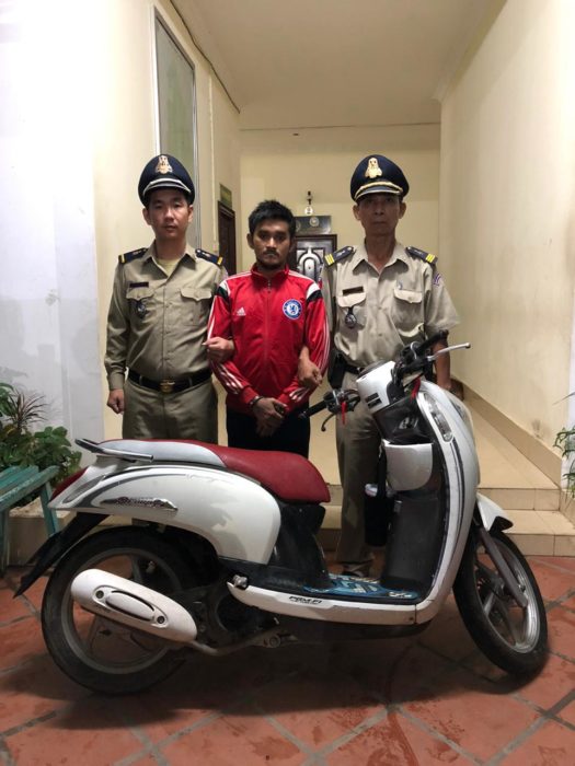 ម្នាក់កំពុងរត់គេចខ្លួនម្នាក់ទៀតជាប់ខ្នោះសមត្ថកិច្ចខណ្ឌសែនសុខ!