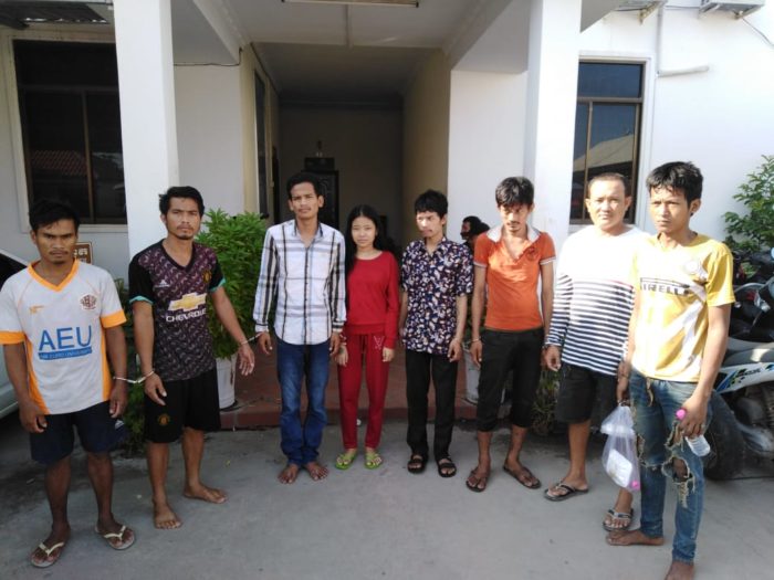 នគរបាលខណ្ឌសែនសុខបញ្ចូនជនសង្ស័យ៨នាក់ ​ទៅកាន់​តុ​លាការដើម្បីផ្ដន្ទាទោស ពាក់ព័ន្ធបទល្មើស៤ករណីផ្សេងគ្នា!