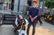 ទុកម៉ូតូខាងមុខផ្ទះមិនបានដកកូនសោរចេញ ឃើញគ្មានម្ចាស់នៅក្បែលួចជិៈចេញភ្លែត!