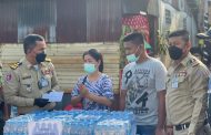 លោកវរសេនីយ៍ឯក សៅ សារឿន អធិការនគរបាលក្រុងប៉ោយប៉ែតនាំយកគ្រឿងឧបភោគ បរិភោគ និងថវិកាមួយចំនួនជូនដល់គ្រួសារសពកុមារីដែលគេសម្លាប់នៅក្រុងប៉ោយប៉ែត!