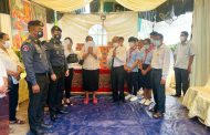 មរណៈភាពរបស់ សមាជិកអាវុធហត្ថរាជធានីភ្នំពេញម្នាក់ បានរំជួលដល់សម្តេចកិត្តិព្រឹទ្ធបណ្ឌិត ប៊ុន រ៉ានី ហ៊ុនសែន!