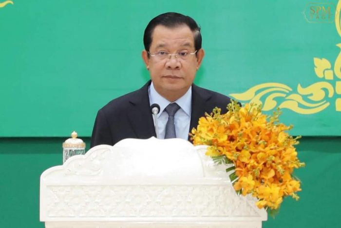សម្តេចតេជោ ហ៊ុន សែន អញ្ជើញទទួលវ៉ាក់សាំងបង្ការជំងឺកូវីដ១៩ ជំនួយអេស្ប៉ាញ ចំនួន ៣០ម៉ឺនដូស