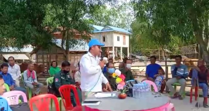លោក ប៊ី វុទ្ធី ក្រុមការងារថ្នាក់ខេត្តចុះជួយឃុំស្វាយធំ អញ្ចើញចុះប្រកាសសមាសភាព ថ្នាក់ដឹកនាំភូមិពពារ ឃុំស្វាយធំ