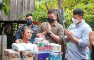 អតីតនិស្សិតបញ្ចប់ការសិក្សា នៅបណ្ឌិត្យសភាយោធា និងមហាវិទ្យាល័យភូមិន្ទយោធា ដាន់ទ្រូន ប្រទេសអូស្ត្រាលី ចំនួន០៨នាក់ រួមគ្នាបំពេញការងារ មនុស្សធម៌ នាំយកអំណោយចែកជូនដល់ ចាស់ជរាគ្មានទីពឹង ០៣គ្រួសារ!