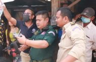 លោកឧត្តមសេនីយ៍ត្រី ពេជ្រ វីរៈ ស្នងការនគរបាលខេត្ត ស្វាយរៀងដឹកនាំកងកម្លាំងនគរបាលខេត្តអន្តរាគមន៍ បាញ់ពន្លត់ករណីអគ្គិភ័យនៅក្រុងស្វាយរៀង!