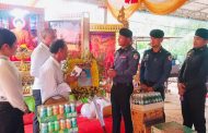 ក្រុមការងារ អាវុធហត្ថរាជធានីភ្នំពេញ នាំយកអំណោយនិងថវិកា ចូលរួមរំលែកទុក្ខដល់ គ្រួសារសមាជិក ដែលមានម្តាយទទួលមរណភាព!