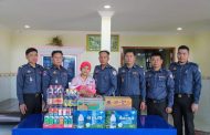 ក្រុមការងារ អាវុធហត្ថរាជធានីភ្នំពេញ នាំយកអំណោយចុះសួរសុខទុក្ខ គ្រួសារសមាជិក ដែលមានប្រពន្ធទើបសម្រាលកូន!