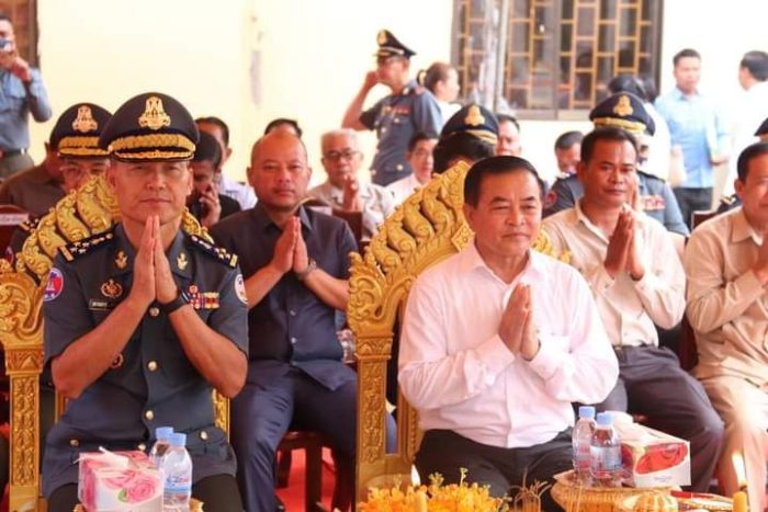 នាយឧត្តមសេនីយ៍ សៅ សុខា និងអភិបាលខេត្តស្វាយរៀង អញ្ជើញសម្ពោធដាក់ឲ្យប្រើប្រាស់អគាររដ្ឋបាល និងទីស្នាក់ការមូលដ្ឋានកងរាជអាវុធហត្ថស្រុករមាសហែក
