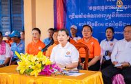 សម្តេចកិត្តិសង្គហបណ្ឌិត ម៉ែន សំអន ចុះផ្សព្វផ្សាយអំពីគោលនយោបាយរបស់គណបក្សប្រជាជនកម្ពុជា និងបង្ហាញអំពីរបៀបគូលសន្លឹកឆ្នោតទៅកាន់សមាជិកបក្ស និងអ្នកគាំទ្រគណបក្សប្រជាជនកម្ពុជា នៅឃុំតាសួស ស្រុកស្វាយជ្រំ!