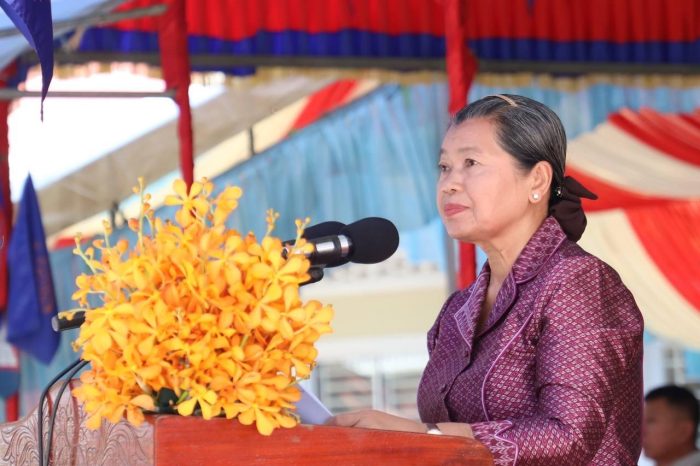 សម្តេច ម៉ែន សំអន អញ្ជើញជាអធិបតីក្នុងពិធីសម្ពោធអគារសិក្សា និងសមិទ្ធផលនានានៅសាលាបឋមសិក្សាវត្តស្លា ឃុំឈើទាលស្រុកស្វាយជ្រំ!