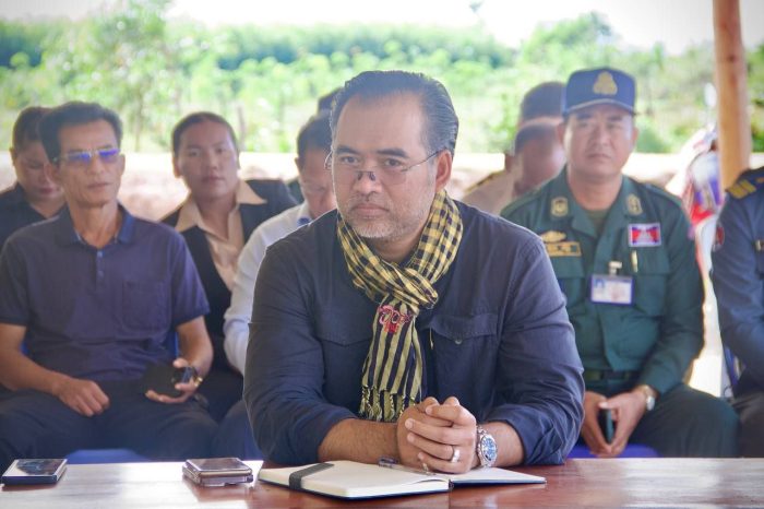 រដ្ឋបាលខេត្តស្វាយរៀង និងក្រុមការងារចុះពិនិត្យ ទីតាំងព្រៃឈើជាក់ស្តែងដែលប្រជាពលរដ្ឋចូលរុករានកាន់កាប់ និងអាស្រ័យផល លើដីស្ថានីយ៍ផ្សព្វផ្សាយនិងស្តារព្រៃឈើក្រសាំង