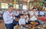 ឯកឧត្តម ឧត្តមសេនីយ៍ទោហួតសុធីស្នងការខេត្តអញ្ជើញចូលរួមពិធីបុណ្យកាន់បិណ្ឌវេនទី២ នៅវត្តប្រាសាទរាជាសំរោង ខេត្តឧត្តរមានជ័យ