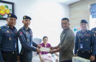 ក្រុមការងារ អាវុធហត្ថរាជធានីភ្នំពេញ នាំយកអំណោយចុះសួរសុខទុក្ខសមាជិកដែលទើបសម្រាលកូន!